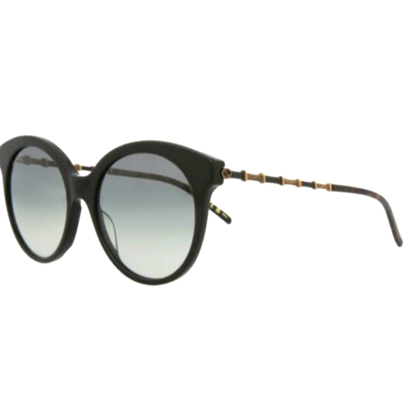 Gucci sunglasses 🔥NWT🔥 A beautiful silhouette timeless appeal w. Case + cloth! - Picture 11 of 16